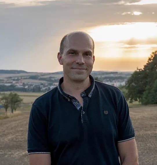Jan Tolar